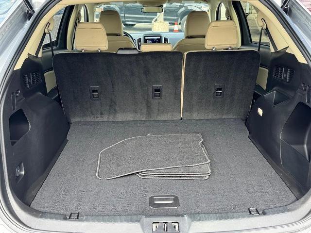 Certified 2024 Ford Edge SE image 6