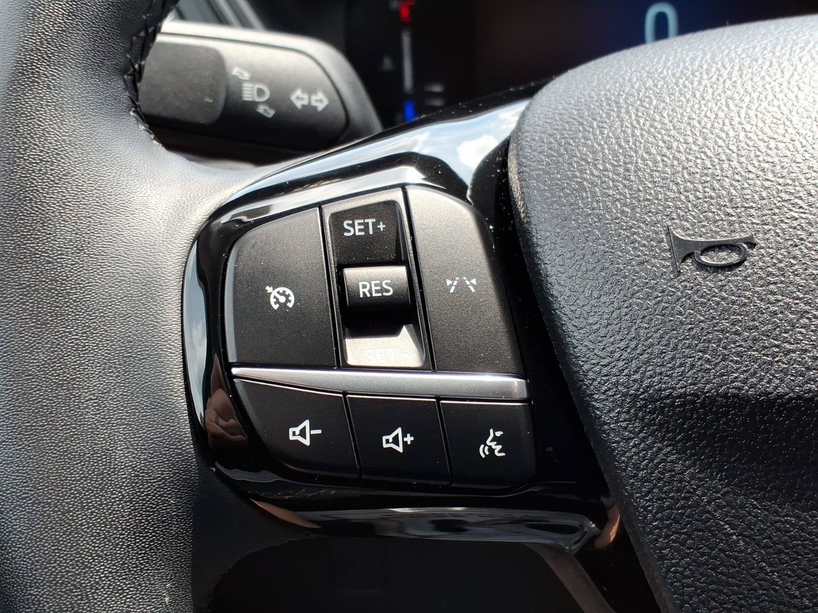 Certified 2023 Ford Escape Active AWD/4WD image 25