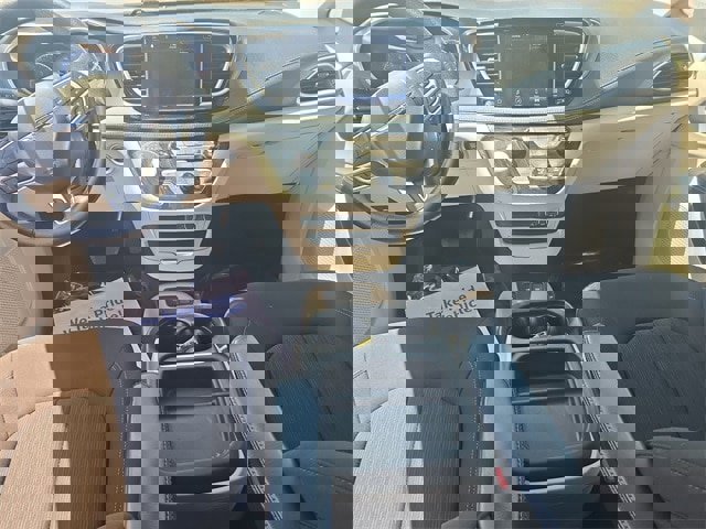 Used 2021 Chrysler Pacifica Touring image 19