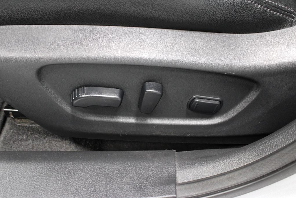 Used 2020 Nissan Rogue SL FWD image 25