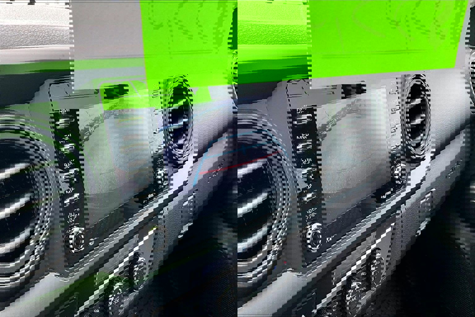 Used 2021 Toyota Tacoma SR AWD/4WD image 22