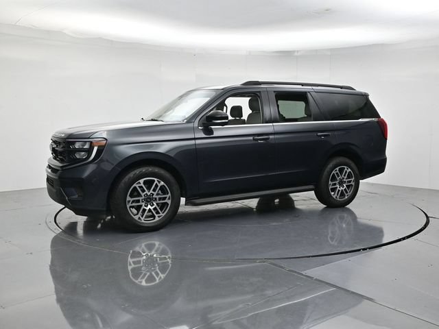 Certified 2025 Ford Expedition Active AWD/4WD image 5
