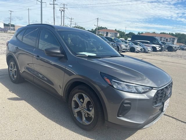 Certified 2025 Ford Escape ST-Line FWD image 3