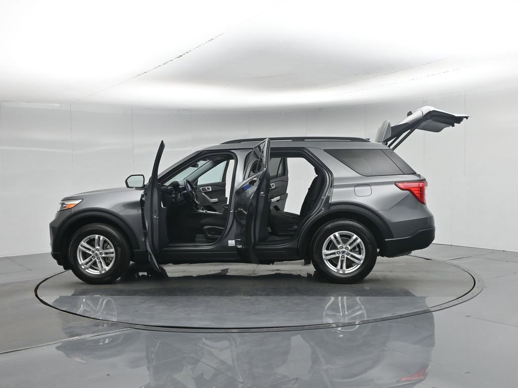 Certified 2023 Ford Explorer XLT image 39