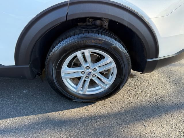 Certified 2022 Ford Explorer XLT w/ Equipment Group 202A image 22