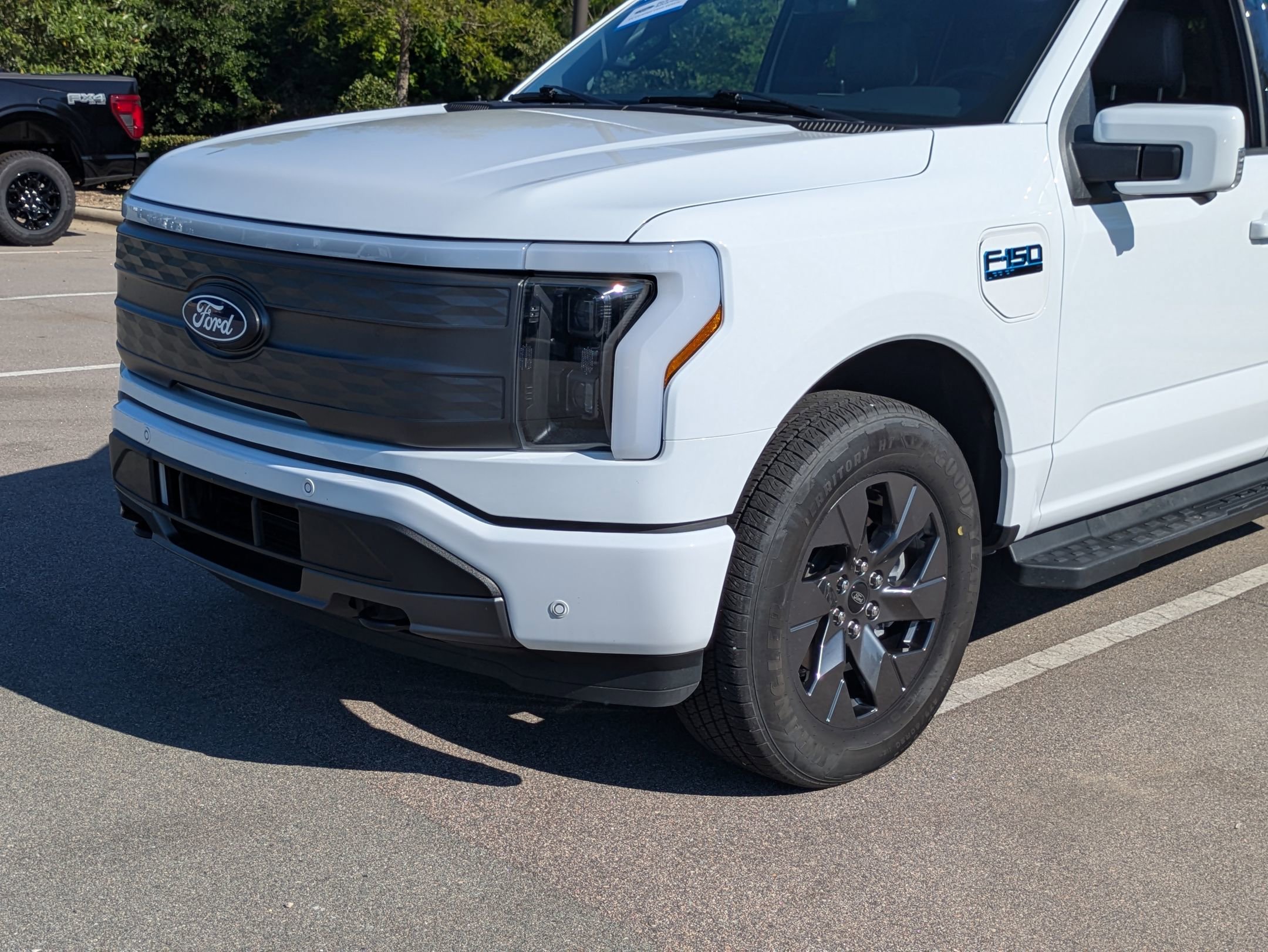 Certified 2025 Ford F150 Lightning Lariat AWD/4WD image 10