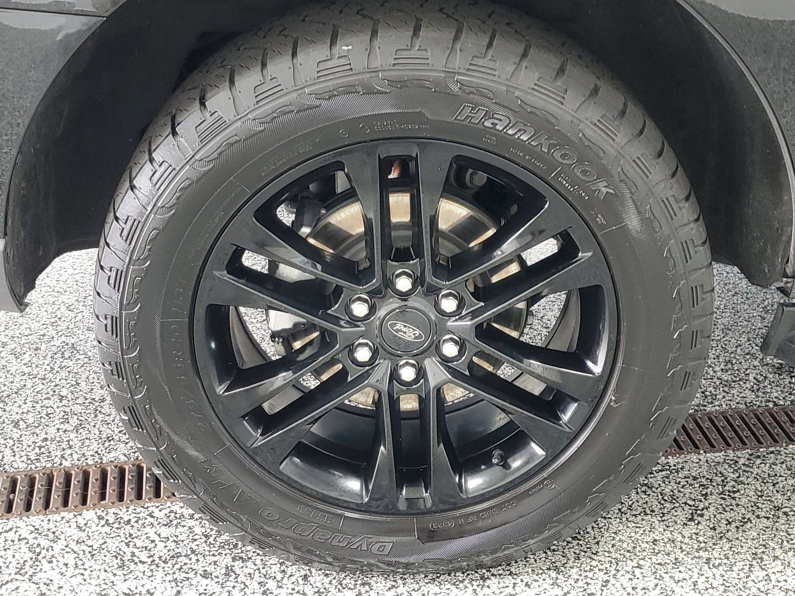 Certified 2024 Ford Expedition XLT AWD/4WD image 5