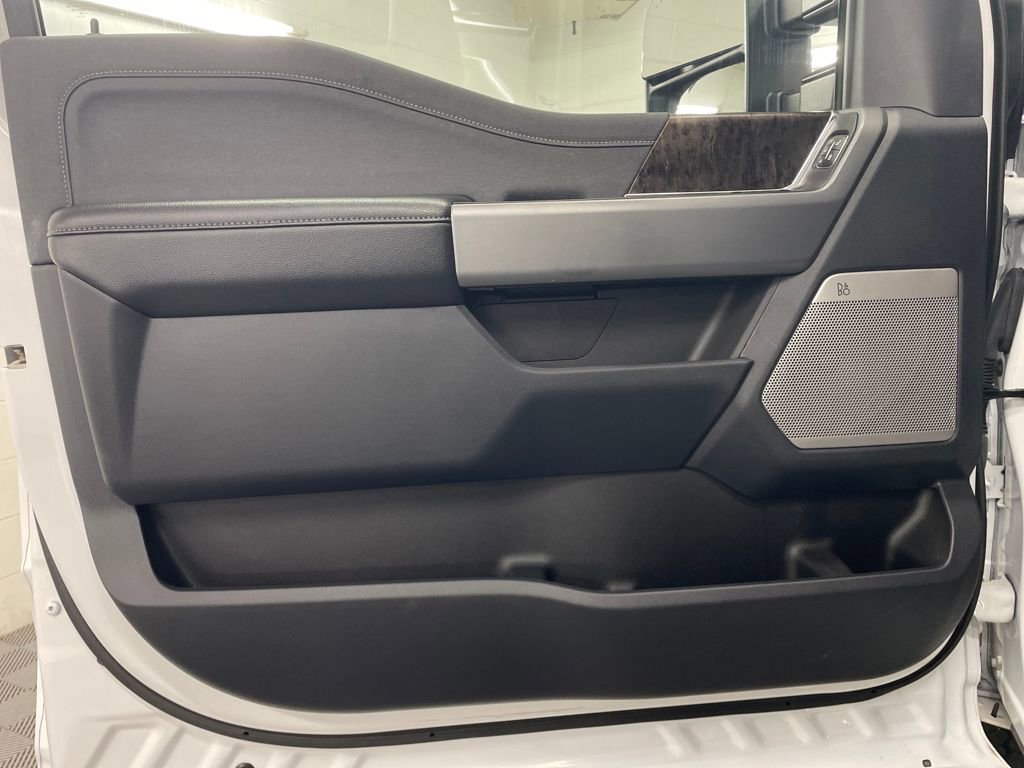 Certified 2024 Ford F250 Lariat w/ Chrome Package image 16