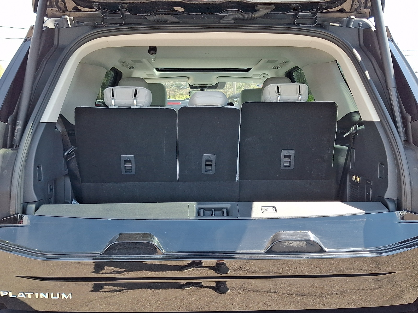 Certified 2025 Ford Expedition Platinum w/ Platinum Ultimate Package AWD/4WD image 29