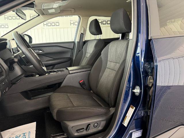 Used 2024 Nissan Rogue SV FWD image 6