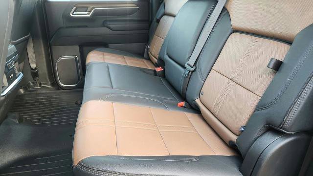 Used 2024 Chevrolet Silverado 3500 High Country w/ High Country Premium Package image 35