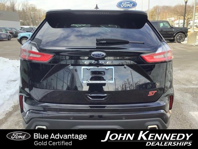 Certified 2022 Ford Edge ST image 3