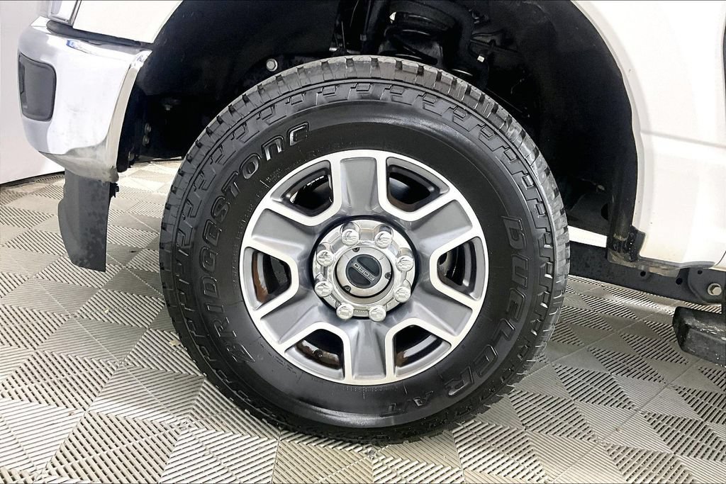Certified 2025 Ford F250 Lariat w/ FX4 Off-Road Package AWD/4WD image 7
