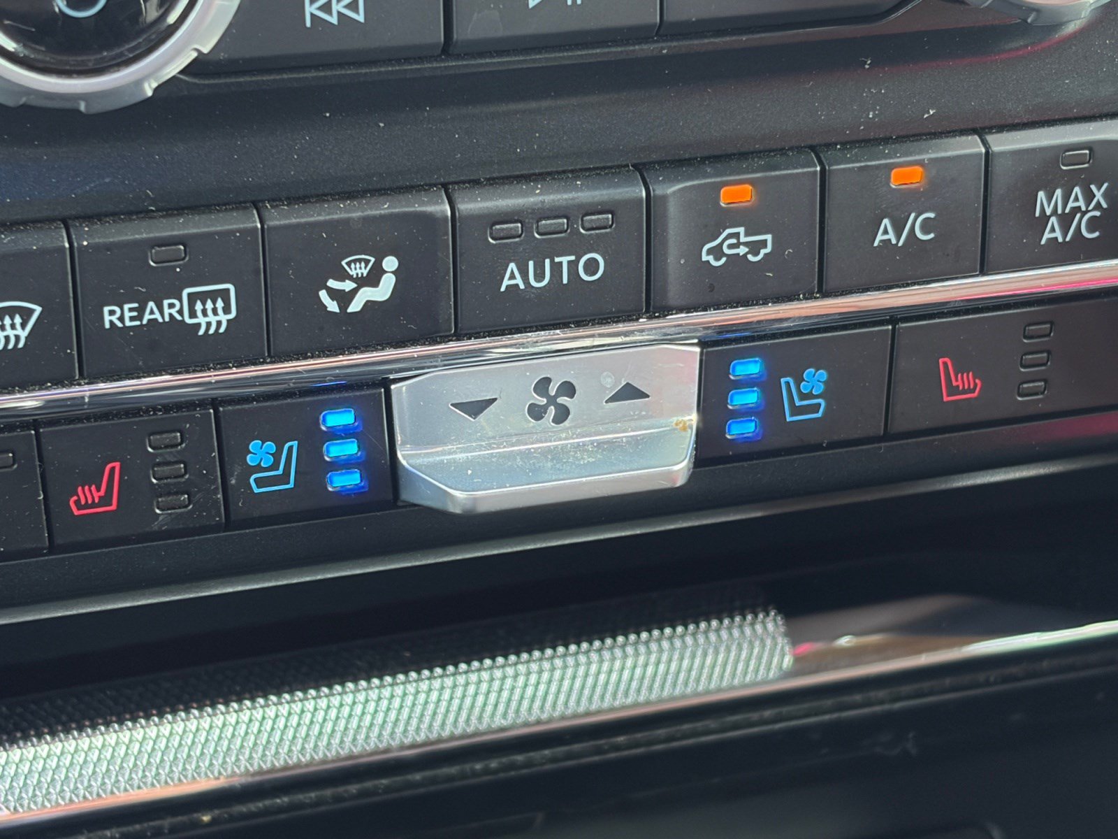 Certified 2024 Ford F150 King Ranch AWD/4WD image 19