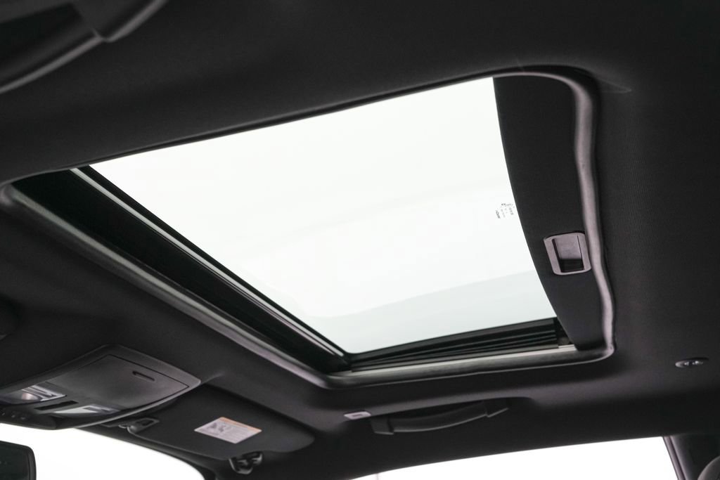 Used 2022 Dodge Challenger R/T Scat Pack w/ T/A Package image 43