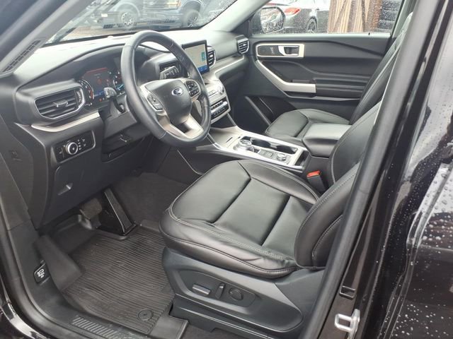 Certified 2023 Ford Explorer XLT w/ Equipment Group 202A AWD/4WD image 18
