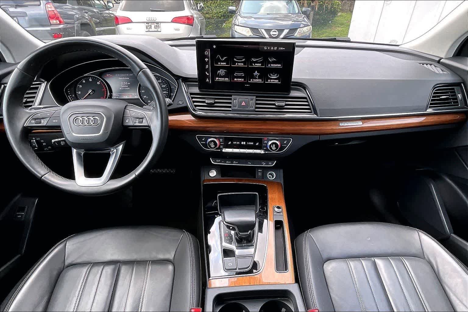 Used 2023 Audi Q5 2.0T Premium w/ Convenience Package AWD/4WD image 10