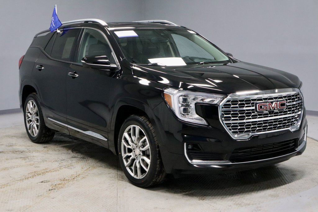 Used 2022 GMC Terrain Denali w/ Denali Premium Package image 7