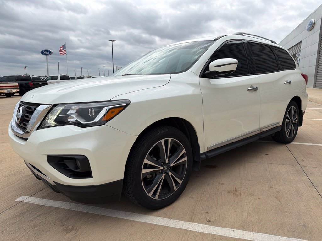 Used 2017 Nissan Pathfinder Platinum AWD/4WD image 7