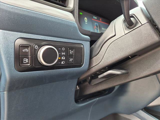 Certified 2025 Ford Maverick XL FWD image 15