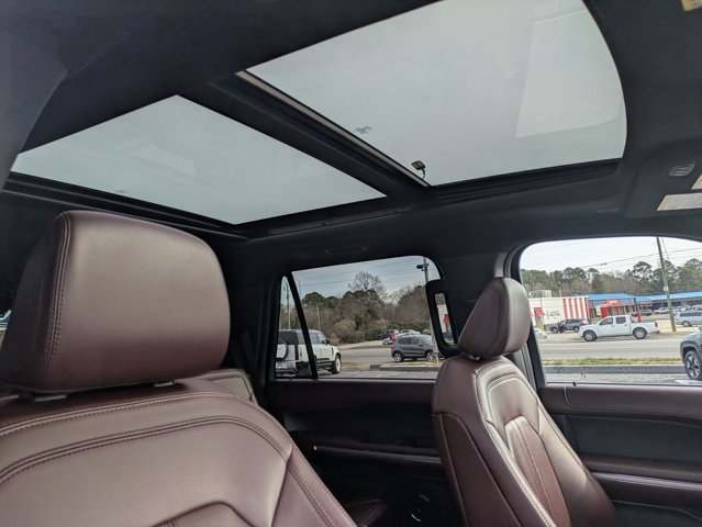 Certified 2024 Ford Expedition Limited image 37