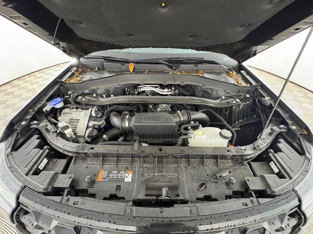 Certified 2025 Ford Explorer ST AWD/4WD image 32