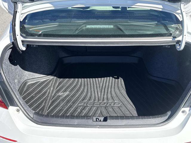 Used 2021 Honda Accord EX-L image 12