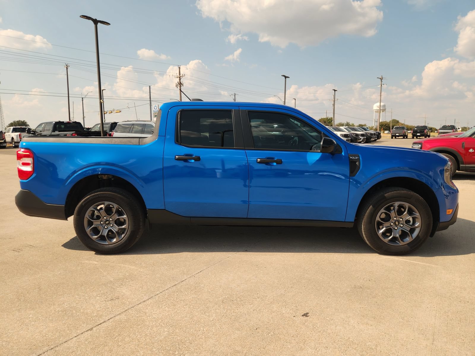 Certified 2025 Ford Maverick XLT w/ XLT Luxury Package FWD image 7