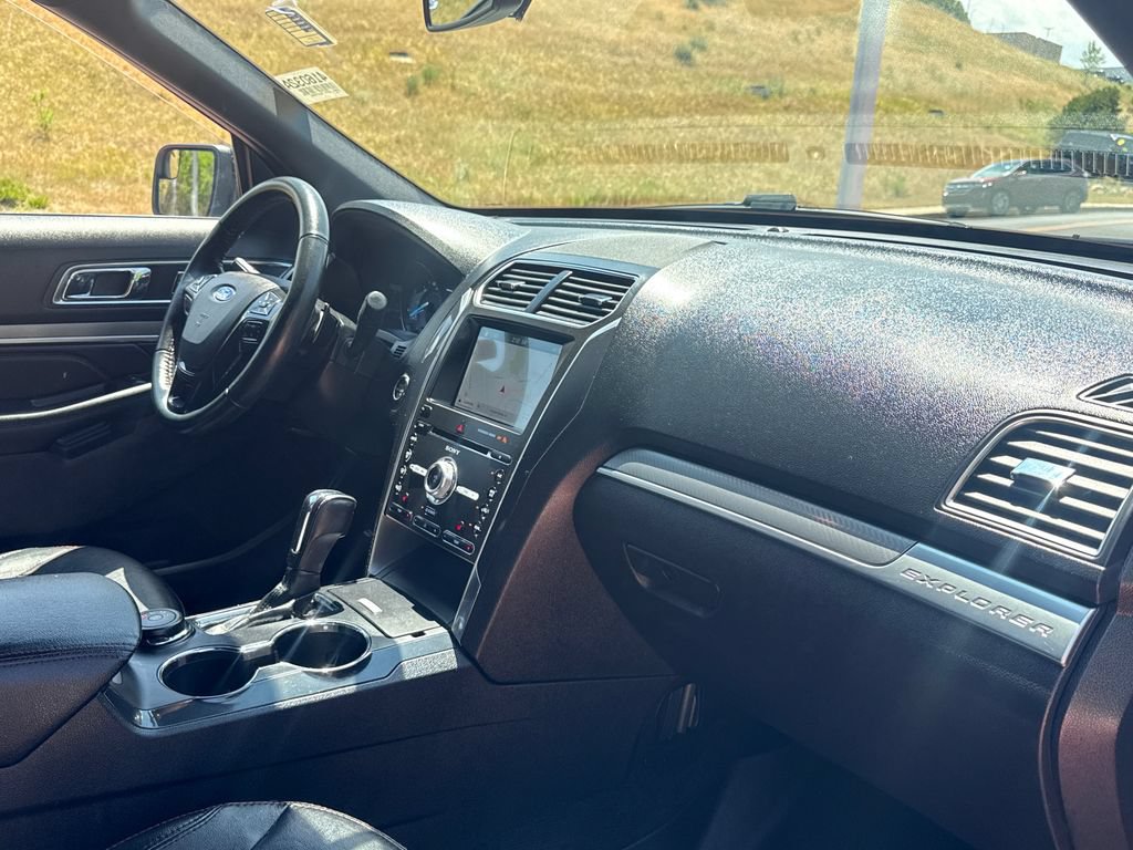 Certified 2018 Ford Explorer Sport AWD/4WD image 34