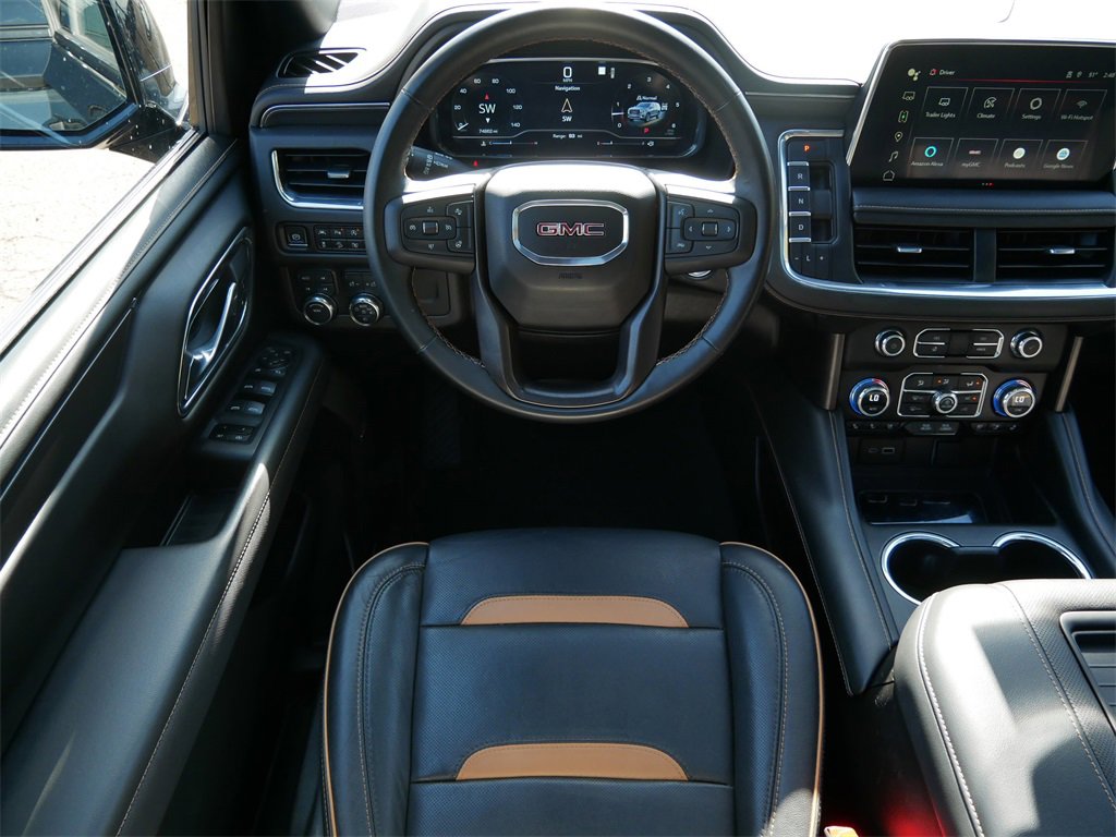 Used 2023 GMC Yukon AT4 w/ AT4 Premium Package image 11