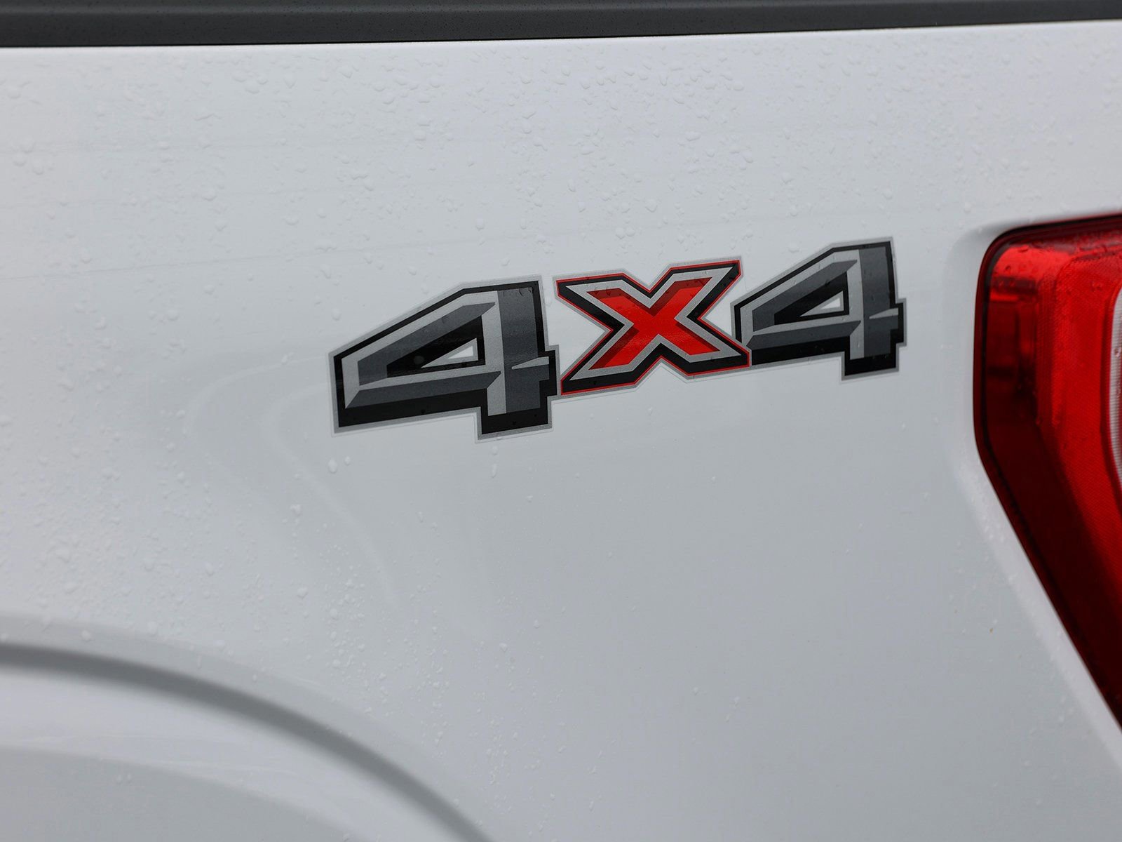 Certified 2022 Ford F150 XLT w/ Equipment Group 302A High image 11