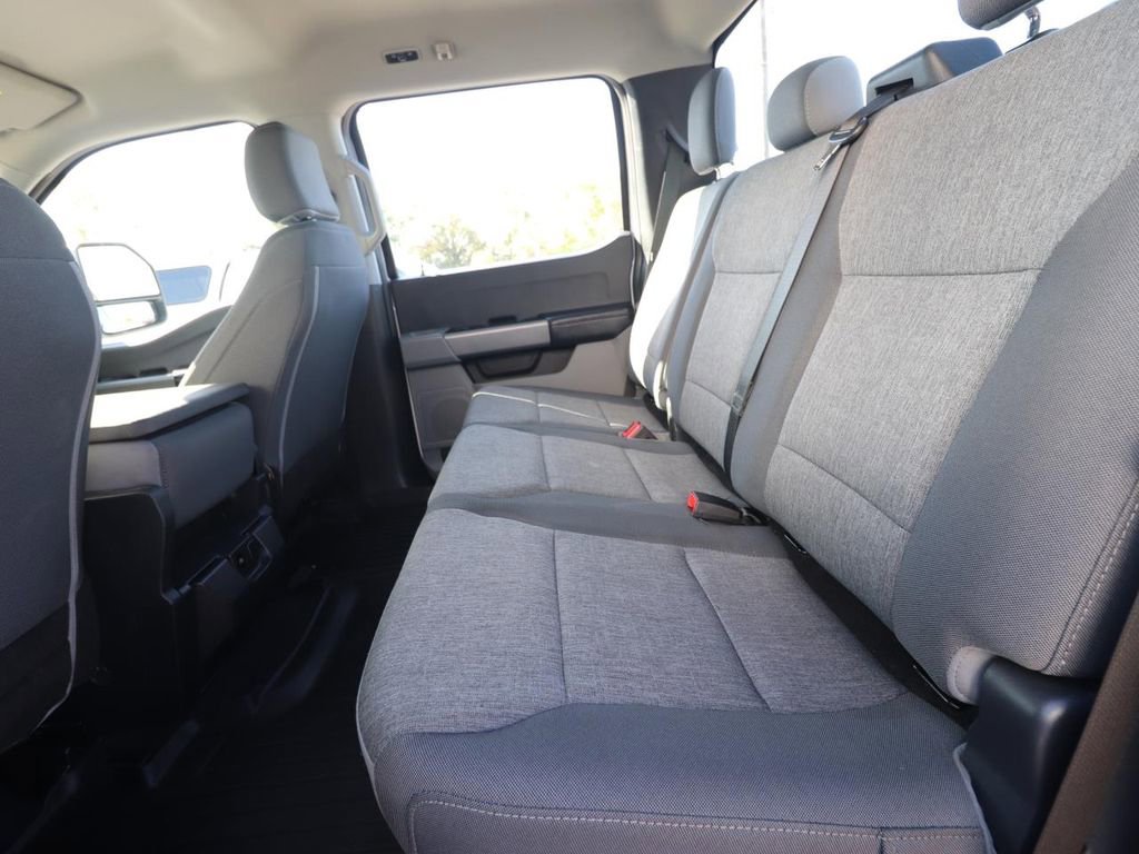 Certified 2024 Ford F250 XL w/ STX Appearance Package image 9