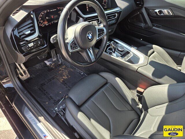 Used 2021 BMW Z4 M40i w/ Shadowloine Package RWD image 12