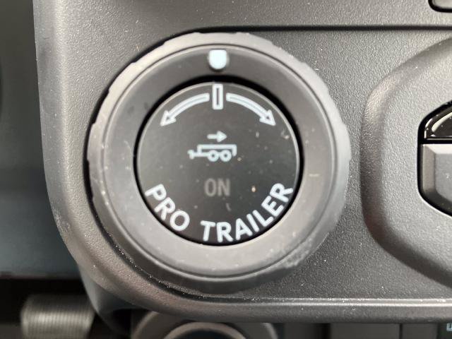 Certified 2025 Ford Maverick Lobo AWD/4WD image 28