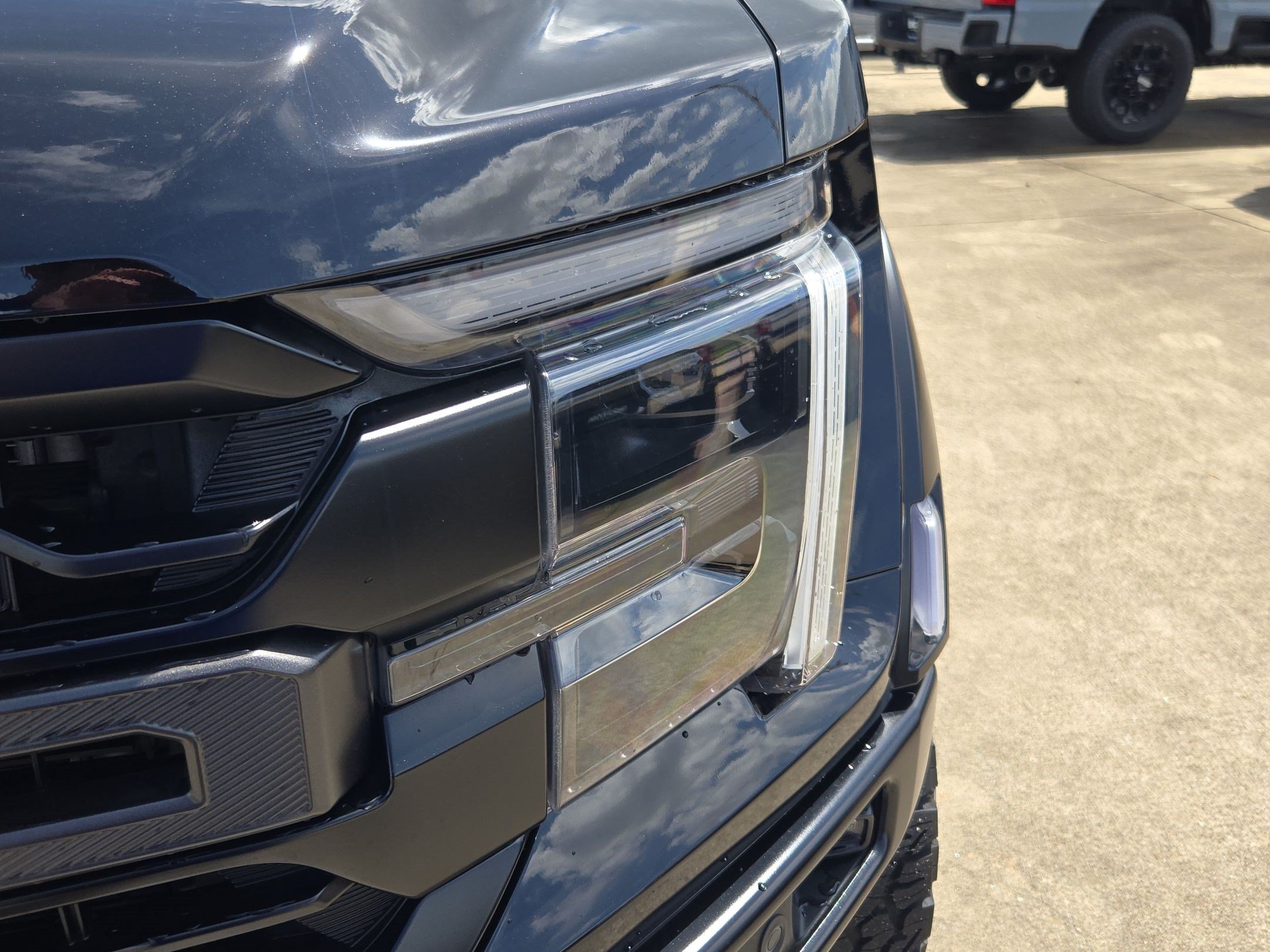 Certified 2025 Ford F150 Raptor AWD/4WD image 12