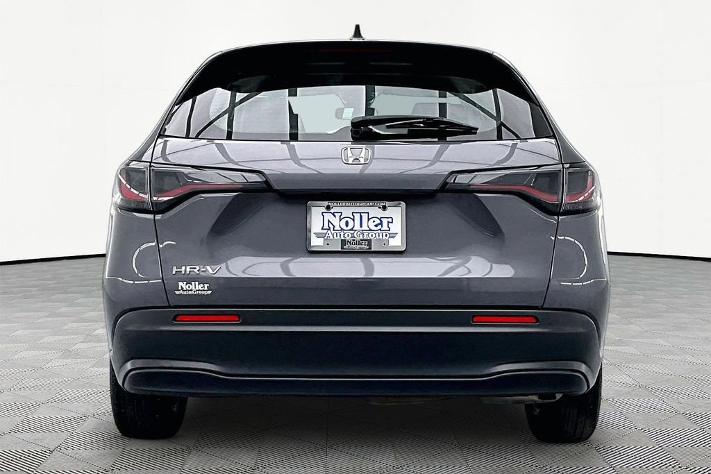 Used 2025 Honda HR-V LX image 4