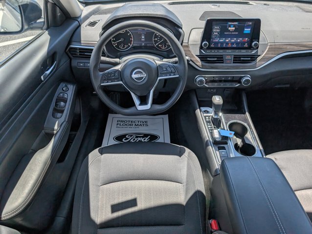 Used 2024 Nissan Altima 2.5 SV AWD/4WD image 24