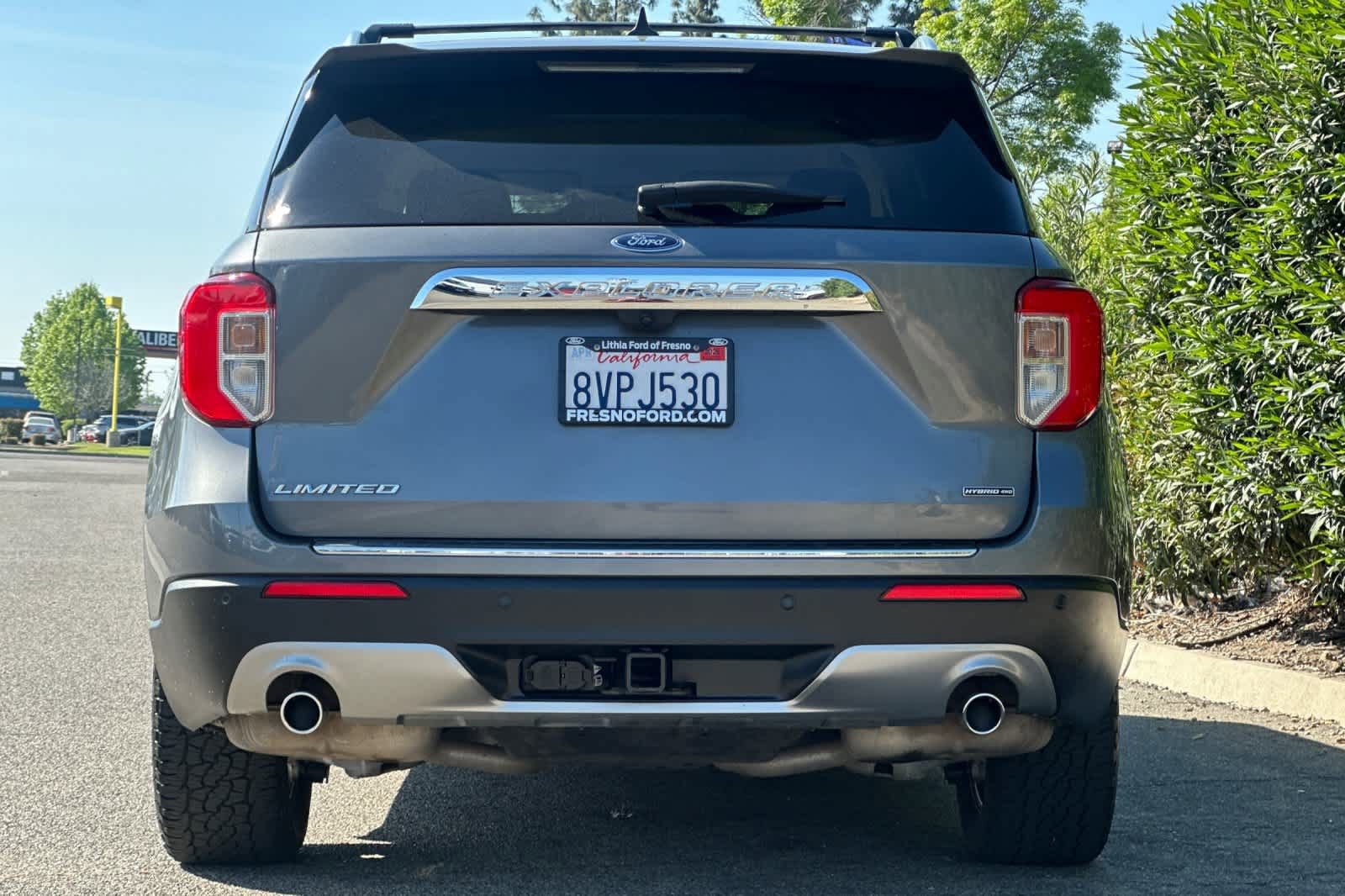 Certified 2021 Ford Explorer Limited w/ Hybrid Equipment Group 310A image 4