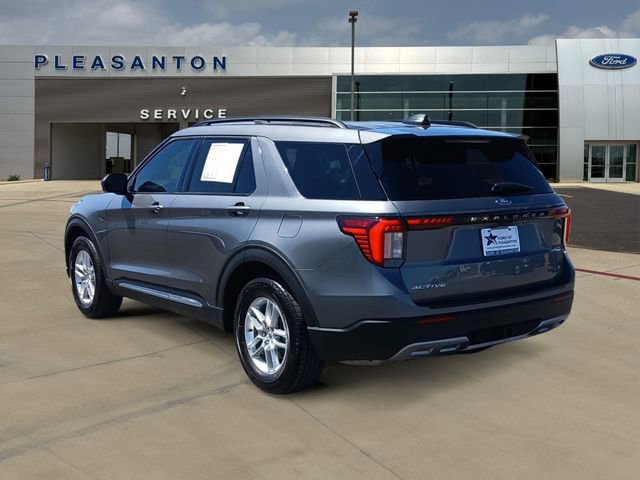 Certified 2025 Ford Explorer Active w/ Active Comfort Package image 3