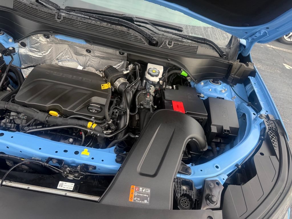 Used 2024 Chevrolet Trax RS FWD image 56