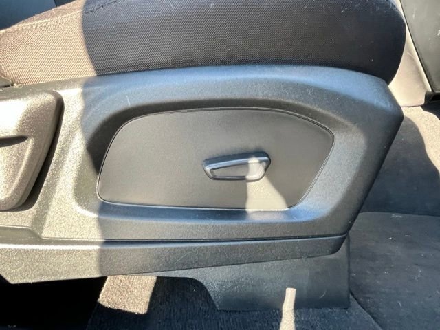 Certified 2022 Ford Explorer XLT w/ Class IV Trailer Tow Package image 16