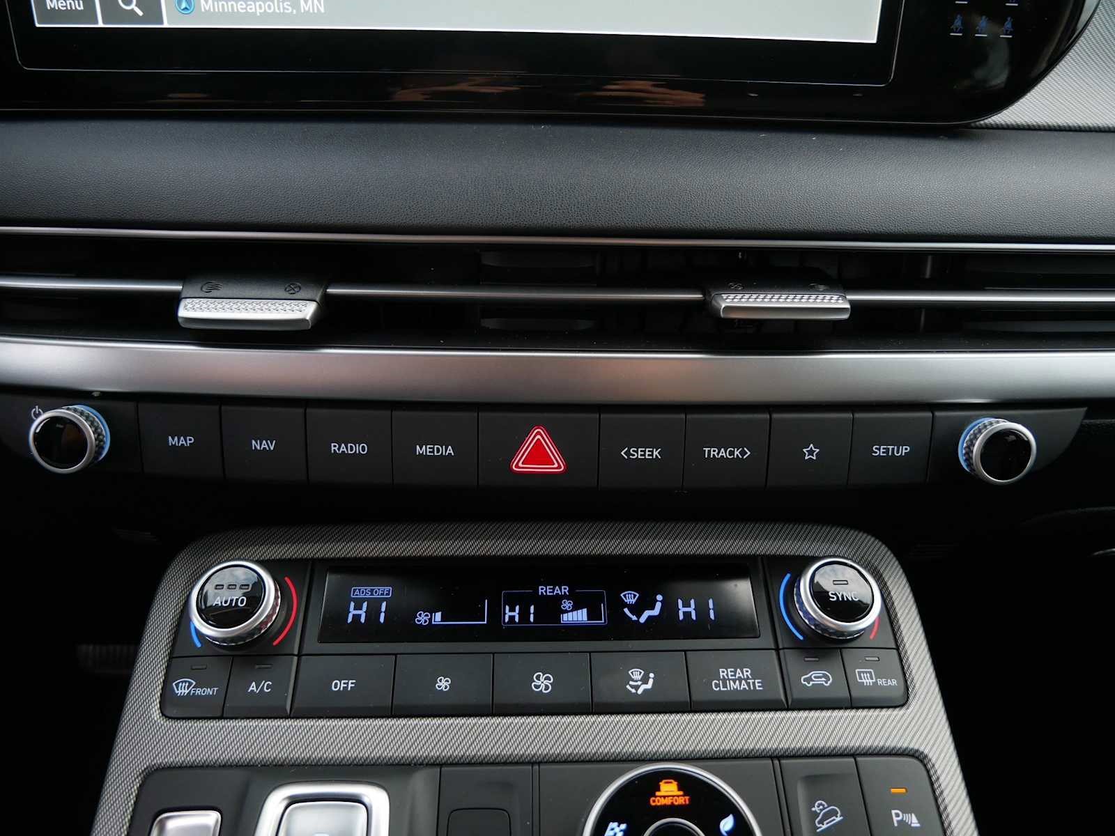 Used 2025 Hyundai Palisade SEL image 24