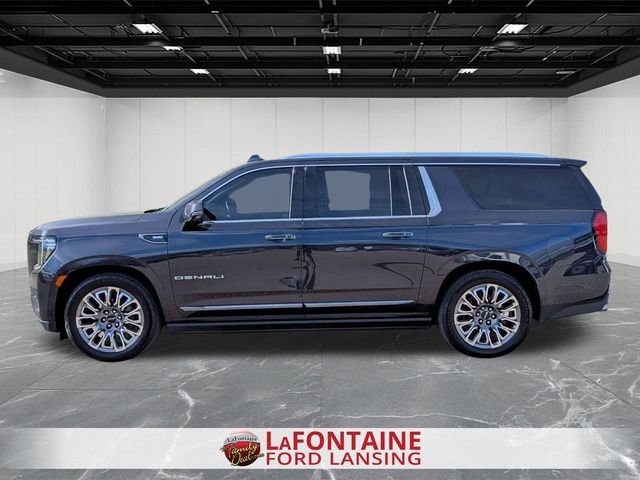 Used 2023 GMC Yukon XL Denali Ultimate w/ LPO, Floor Liner Package AWD/4WD image 2
