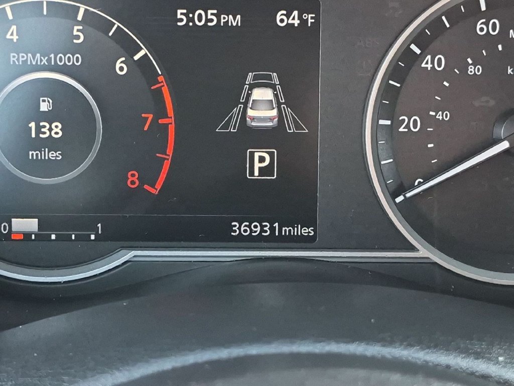 Used 2024 Nissan Versa SV w/ Trunk Package FWD image 16
