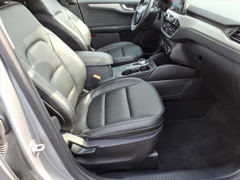 Certified 2022 Ford Escape SEL image 8