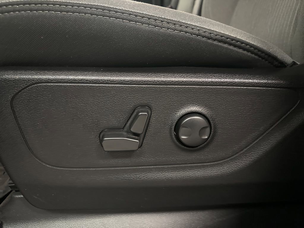 Used 2022 RAM 1500 Big Horn image 32