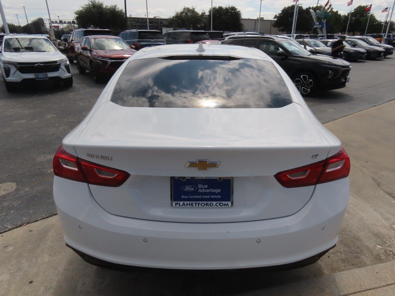 Used 2024 Chevrolet Malibu LT FWD image 11