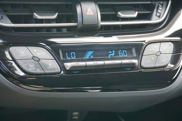 Used 2020 Toyota C-HR XLE image 15