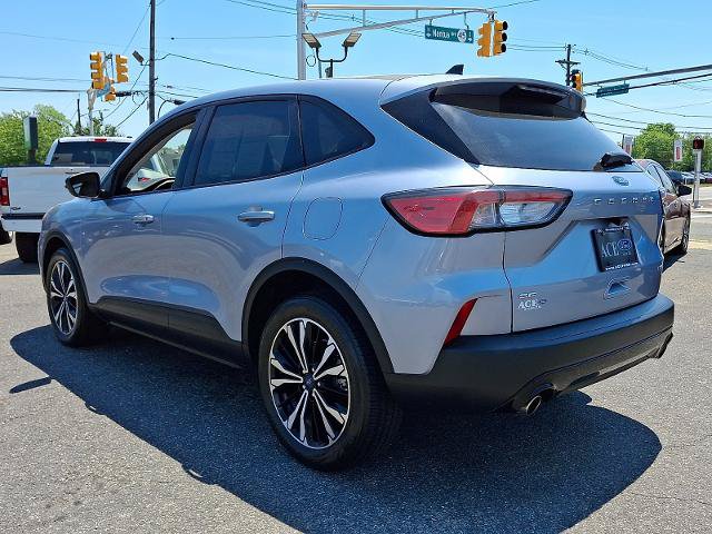 Certified 2022 Ford Escape SE w/ SE Sport Appearance Package AWD/4WD image 4