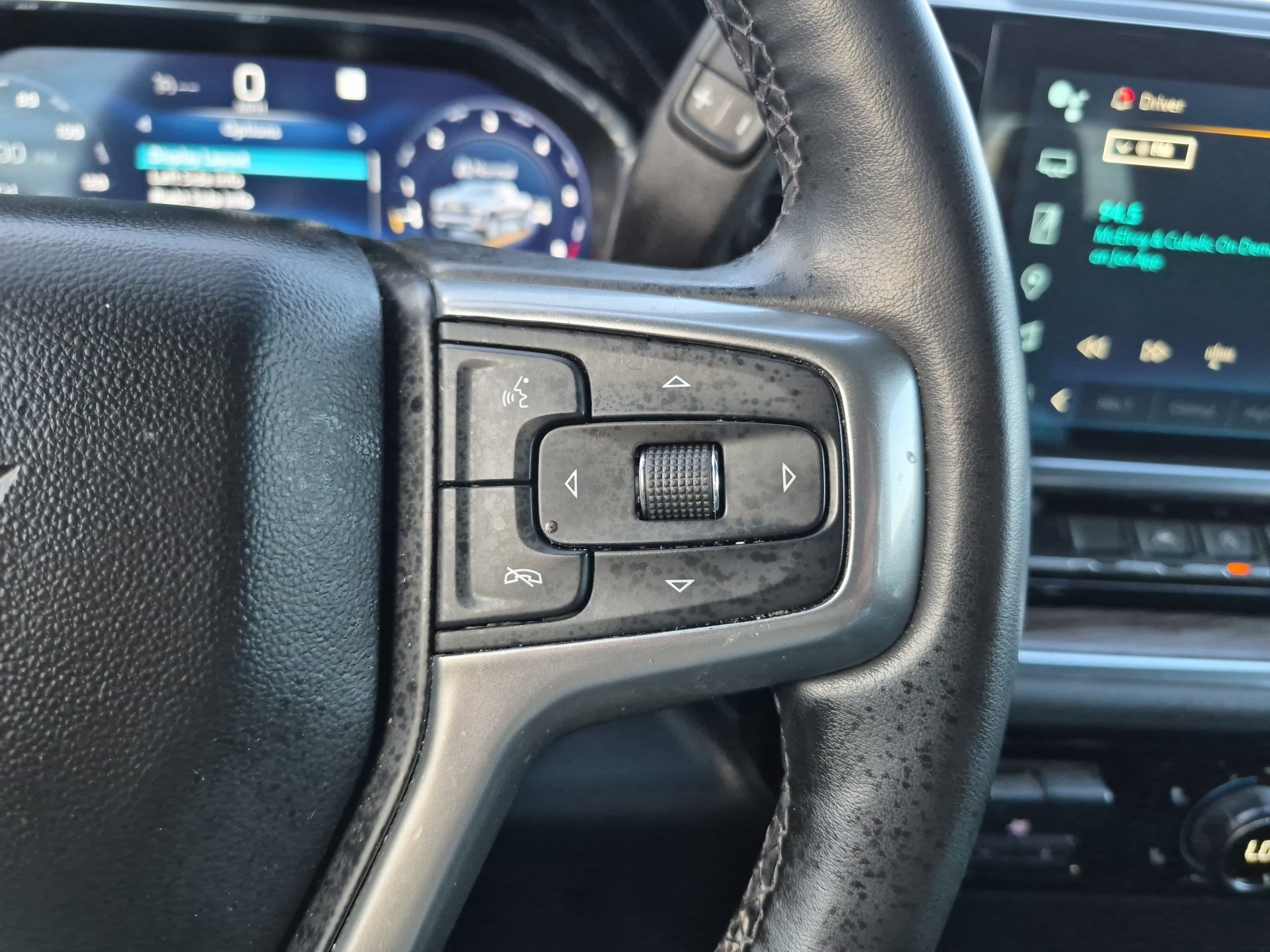 Used 2023 Chevrolet Silverado 1500 LT w/ Z71 Off-Road Package AWD/4WD image 24